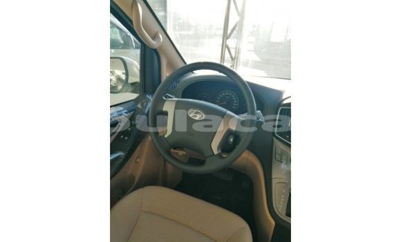 Buy Import Hyundai Accent White Car in Import - Dubai in Central Buy Import Hyundai Accent White Car in Import - Dubai in Central