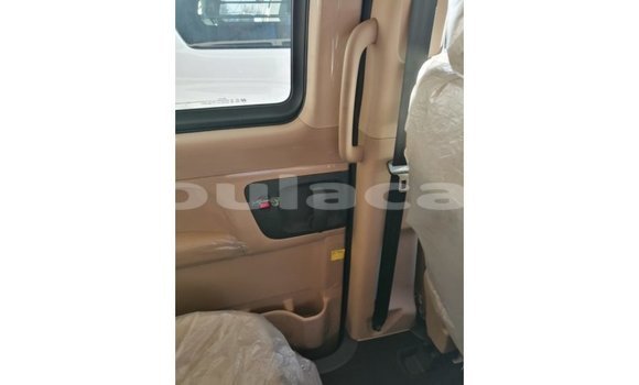 Buy Import Hyundai Accent White Car in Import - Dubai in Central Buy Import Hyundai Accent White Car in Import - Dubai in Central