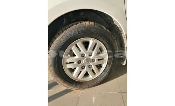 Buy Import Hyundai Accent White Car in Import - Dubai in Central Buy Import Hyundai Accent White Car in Import - Dubai in Central