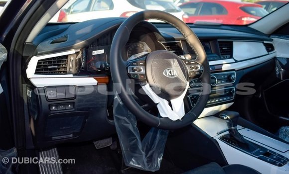 Acheter Import Voiture Kia Cadenza Gris à Import - Dubai, Central Acheter Import Voiture Kia Cadenza Gris à Import - Dubai, Central