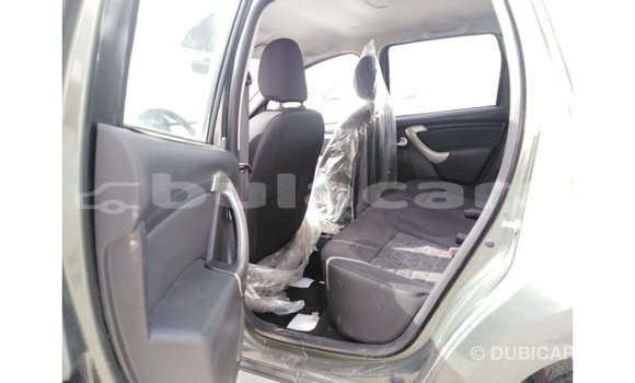 Buy Import Renault Duster Green Car in Import - Dubai in Central Buy Import Renault Duster Green Car in Import - Dubai in Central