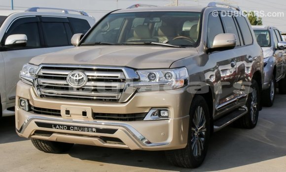 Acheter Import Voiture Toyota Land Cruiser Autre à Import - Dubai, Central Acheter Import Voiture Toyota Land Cruiser Autre à Import - Dubai, Central