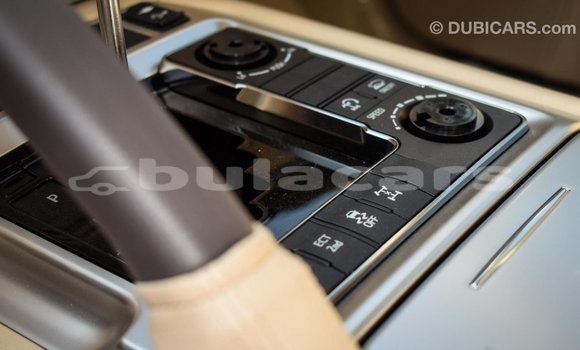 Buy Import Toyota Land Cruiser White Car in Import - Dubai in Central Buy Import Toyota Land Cruiser White Car in Import - Dubai in Central