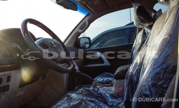 Buy Import Toyota Land Cruiser Black Car in Import - Dubai in Central Buy Import Toyota Land Cruiser Black Car in Import - Dubai in Central