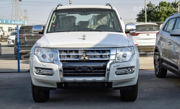 Buy Import Mitsubishi Pajero White Car in Import - Dubai in Central Buy Import Mitsubishi Pajero White Car in Import - Dubai in Central