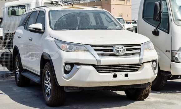 Buy Import Toyota Fortuner White Car in Import - Dubai in Central Buy Import Toyota Fortuner White Car in Import - Dubai in Central