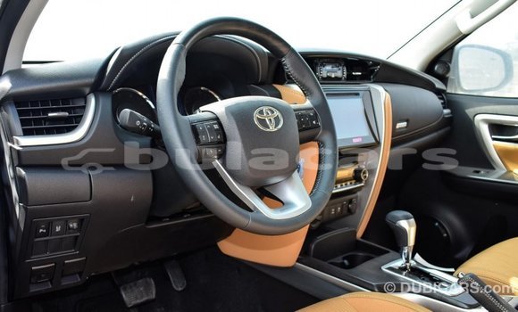 Buy Import Toyota Fortuner White Car in Import - Dubai in Central Buy Import Toyota Fortuner White Car in Import - Dubai in Central