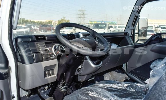 Buy Import Mitsubishi Carisma White Car in Import - Dubai in Central Buy Import Mitsubishi Carisma White Car in Import - Dubai in Central