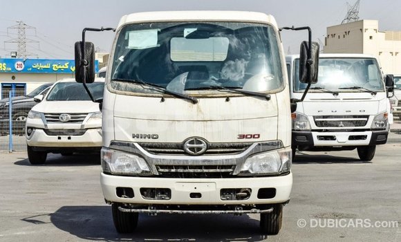 Buy Import Hino 300 Series White Truck in Import - Dubai in Central Buy Import Hino 300 Series White Truck in Import - Dubai in Central