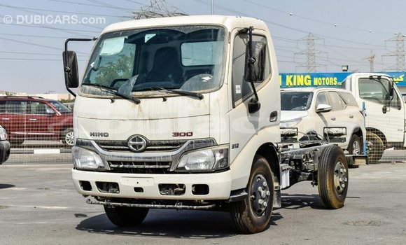 Buy Import Hino 300 Series White Truck in Import - Dubai in Central Buy Import Hino 300 Series White Truck in Import - Dubai in Central