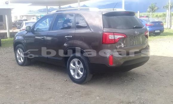 Buy Used Kia Sorento Brown Car in Suva in Central Buy Used Kia Sorento Brown Car in Suva in Central