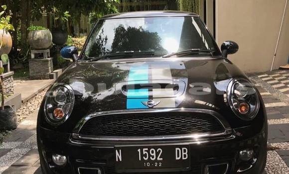 Acheter Neuf Voiture MINI Cooper Noir à Lautoka, Western Acheter Neuf Voiture MINI Cooper Noir à Lautoka, Western