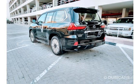 Acheter Import Voiture Lexus LX Noir à Import - Dubai, Central Acheter Import Voiture Lexus LX Noir à Import - Dubai, Central