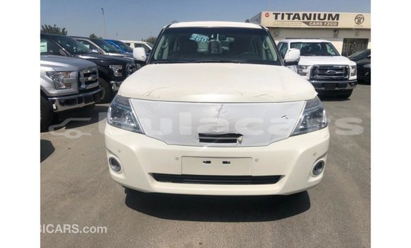 Buy Import Nissan Patrol White Car in Import - Dubai in Central Buy Import Nissan Patrol White Car in Import - Dubai in Central