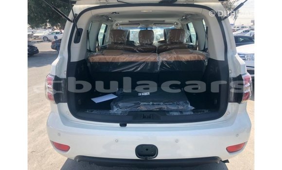 Buy Import Nissan Patrol White Car in Import - Dubai in Central Buy Import Nissan Patrol White Car in Import - Dubai in Central