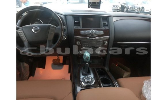 Buy Import Nissan Patrol White Car in Import - Dubai in Central Buy Import Nissan Patrol White Car in Import - Dubai in Central