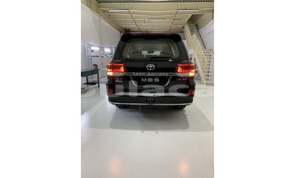 Buy Import Toyota Land Cruiser Black Car in Import - Dubai in Central Buy Import Toyota Land Cruiser Black Car in Import - Dubai in Central