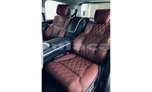 Buy Import Toyota Land Cruiser Black Car in Import - Dubai in Central Buy Import Toyota Land Cruiser Black Car in Import - Dubai in Central