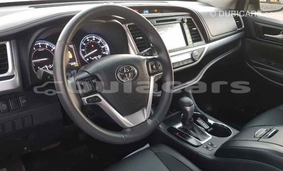 Buy Import Toyota Highlander Other Car in Import - Dubai in Central Buy Import Toyota Highlander Other Car in Import - Dubai in Central