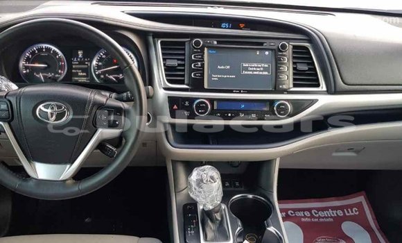 Buy Import Toyota Highlander Black Car in Import - Dubai in Central Buy Import Toyota Highlander Black Car in Import - Dubai in Central
