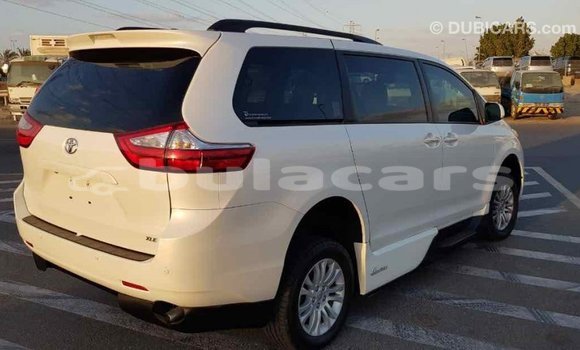 Buy Import Toyota Sienna White Car in Import - Dubai in Central Buy Import Toyota Sienna White Car in Import - Dubai in Central