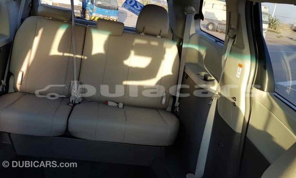 Buy Import Toyota Sienna White Car in Import - Dubai in Central Buy Import Toyota Sienna White Car in Import - Dubai in Central