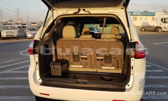 Buy Import Toyota Sienna White Car in Import - Dubai in Central Buy Import Toyota Sienna White Car in Import - Dubai in Central