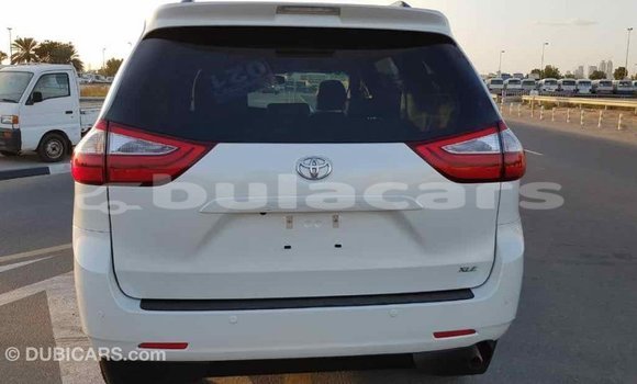 Buy Import Toyota Sienna White Car in Import - Dubai in Central Buy Import Toyota Sienna White Car in Import - Dubai in Central