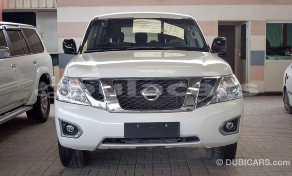 Acheter Import Voiture Nissan Patrol Blanc à Import - Dubai, Central Acheter Import Voiture Nissan Patrol Blanc à Import - Dubai, Central