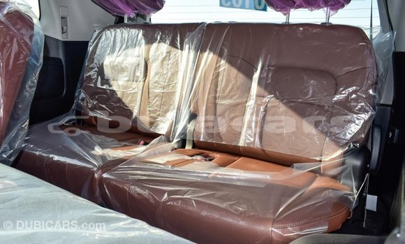 Buy Import Toyota Land Cruiser White Car in Import - Dubai in Central Buy Import Toyota Land Cruiser White Car in Import - Dubai in Central