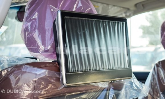 Buy Import Toyota Land Cruiser White Car in Import - Dubai in Central Buy Import Toyota Land Cruiser White Car in Import - Dubai in Central