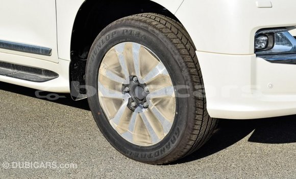 Buy Import Toyota Land Cruiser White Car in Import - Dubai in Central Buy Import Toyota Land Cruiser White Car in Import - Dubai in Central