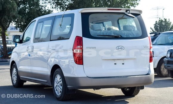 Buy Import Hyundai Accent White Car in Import - Dubai in Central Buy Import Hyundai Accent White Car in Import - Dubai in Central