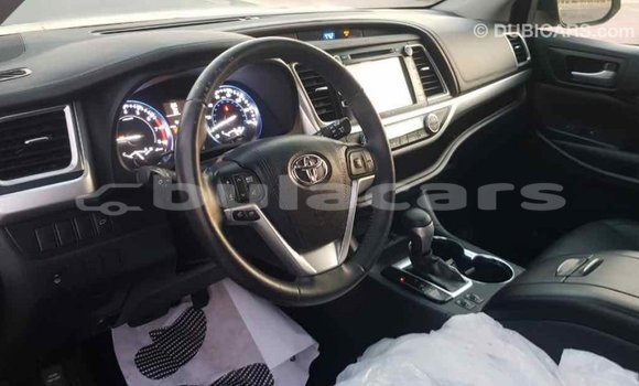 Buy Import Toyota Highlander Black Car in Import - Dubai in Central Buy Import Toyota Highlander Black Car in Import - Dubai in Central