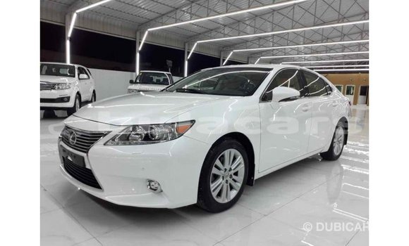 Buy Import Lexus ES White Car in Import - Dubai in Central Buy Import Lexus ES White Car in Import - Dubai in Central
