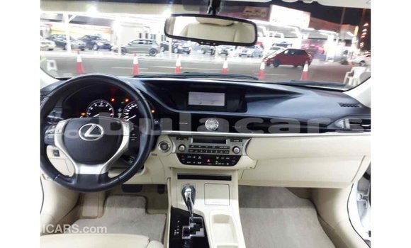 Buy Import Lexus ES White Car in Import - Dubai in Central Buy Import Lexus ES White Car in Import - Dubai in Central