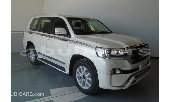 Acheter Import Voiture Toyota Land Cruiser Autre à Import - Dubai, Central Acheter Import Voiture Toyota Land Cruiser Autre à Import - Dubai, Central