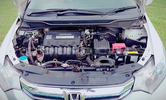 Buy Used Honda Insight White Car in Nadi in Western Buy Used Honda Insight White Car in Nadi in Western