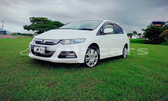 Buy Used Honda Insight White Car in Nadi in Western Buy Used Honda Insight White Car in Nadi in Western