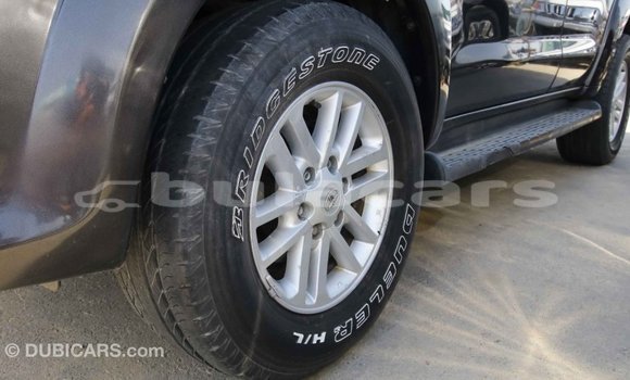 Acheter Import Voiture Toyota Fortuner Gris à Import - Dubai, Central Acheter Import Voiture Toyota Fortuner Gris à Import - Dubai, Central