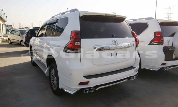 Buy Import Toyota Prado White Car in Import - Dubai in Central Buy Import Toyota Prado White Car in Import - Dubai in Central