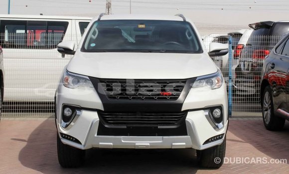 Buy Import Toyota Fortuner White Car in Import - Dubai in Central Buy Import Toyota Fortuner White Car in Import - Dubai in Central