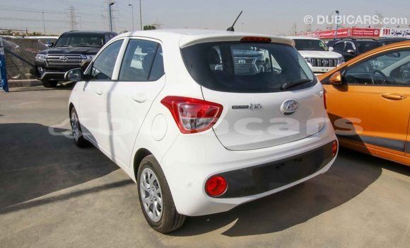 Acheter Import Voiture Hyundai i10 Blanc à Import - Dubai, Central Acheter Import Voiture Hyundai i10 Blanc à Import - Dubai, Central