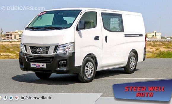Acheter Import Voiture Nissan Urvan Blanc à Import - Dubai, Central Acheter Import Voiture Nissan Urvan Blanc à Import - Dubai, Central