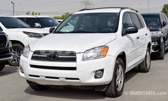 Buy Import Toyota 4Runner White Car in Import - Dubai in Central Buy Import Toyota 4Runner White Car in Import - Dubai in Central
