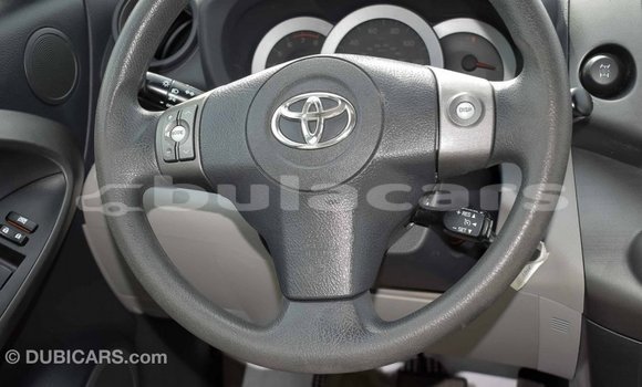 Buy Import Toyota 4Runner White Car in Import - Dubai in Central Buy Import Toyota 4Runner White Car in Import - Dubai in Central