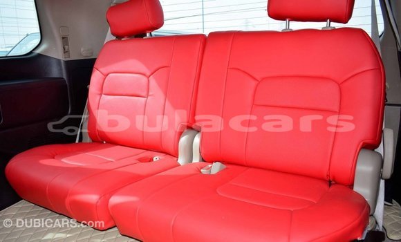 Acheter Import Voiture Toyota Land Cruiser Noir à Import - Dubai, Central Acheter Import Voiture Toyota Land Cruiser Noir à Import - Dubai, Central