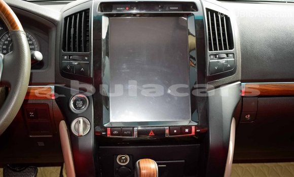 Acheter Import Voiture Toyota Land Cruiser Noir à Import - Dubai, Central Acheter Import Voiture Toyota Land Cruiser Noir à Import - Dubai, Central