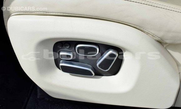 Buy Import Land Rover Range Rover White Car in Import - Dubai in Central Buy Import Land Rover Range Rover White Car in Import - Dubai in Central