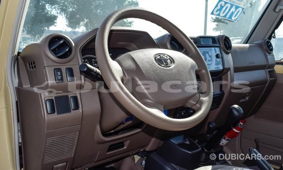 Buy Import Toyota Land Cruiser Beige Car in Import - Dubai in Central Buy Import Toyota Land Cruiser Beige Car in Import - Dubai in Central